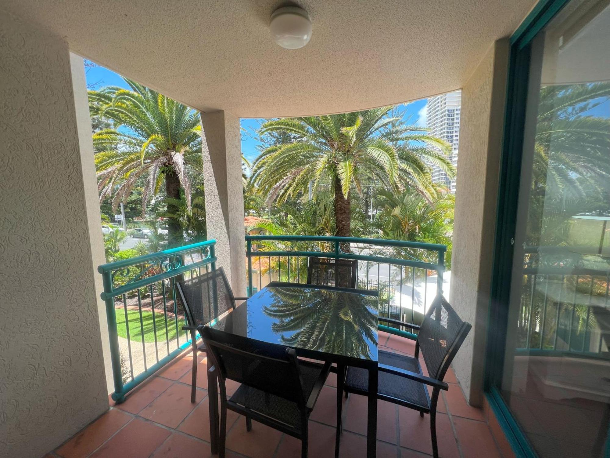 Cha Private Apts Aruba Beach Guldkusten Exteriör bild